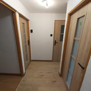 Проживание в семье 2050 Zwyciestwa 23 - Tanie - Samodzielne Zameldowanie - Self Check In Познань