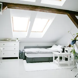 Апартаменты Hoza Attic Варшава